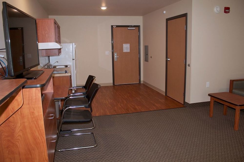 Suburban Studios Watford City Quarto foto