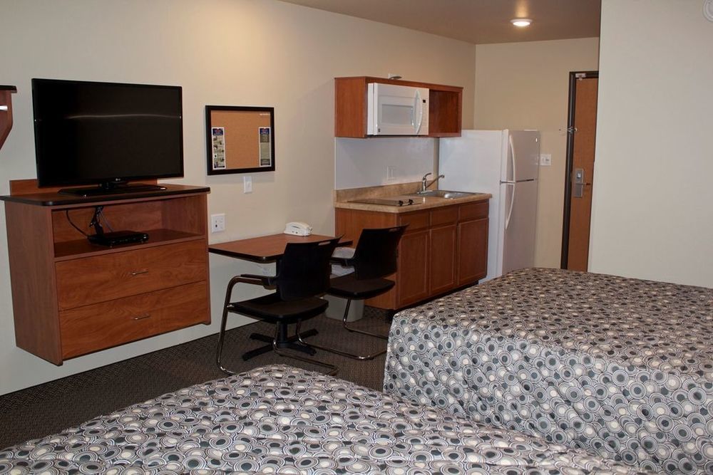 Suburban Studios Watford City Quarto foto