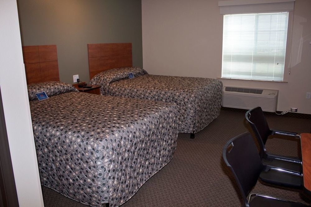Suburban Studios Watford City Quarto foto